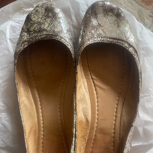 Frye Carson Ballet Flat size 8.5 cracked silver - Picture 1 of 4